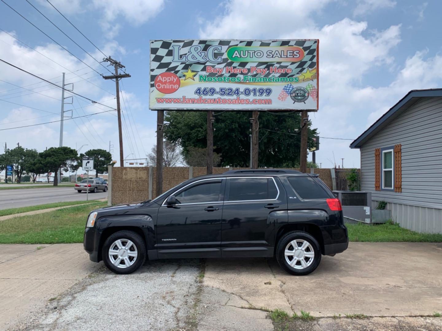 2015 Black /Black GMC Terrain SLE2 FWD (2GKFLWEK4F6) with an 2.4L L4 DOHC 16V FFV engine, Automatic transmission, located at 1830 North Belt Line Road, Irving, TX, 75061, (469) 524-0199, 32.834373, -96.993584 - Photo#0